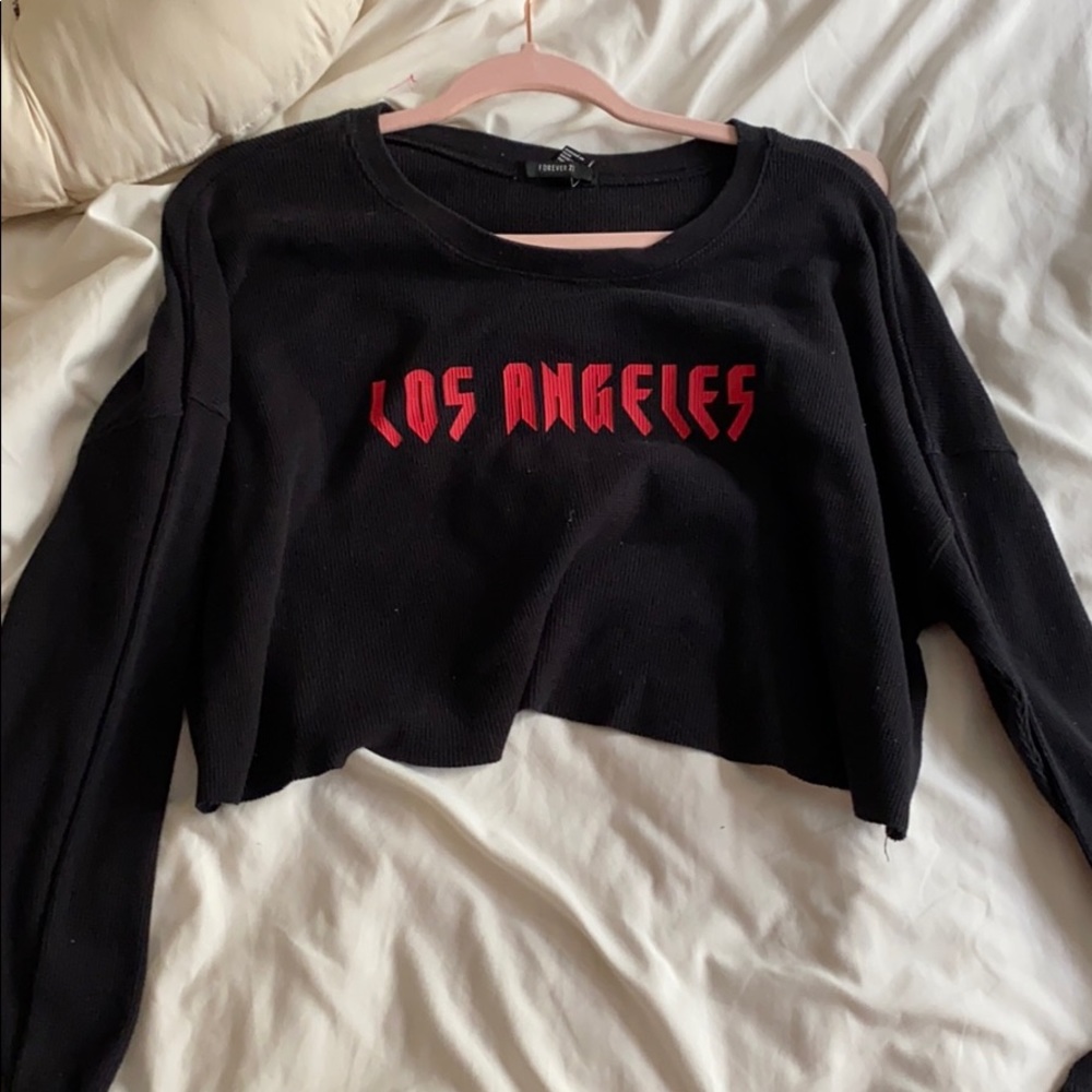 LONG SLEEVE, LOOSE FITTING “LA” CROP TOP